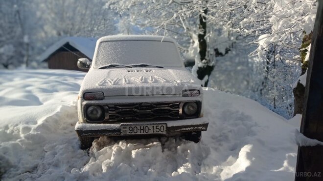 LADA (VAZ) Niva 2010, 190,000 km - 1.7 l - Lerik