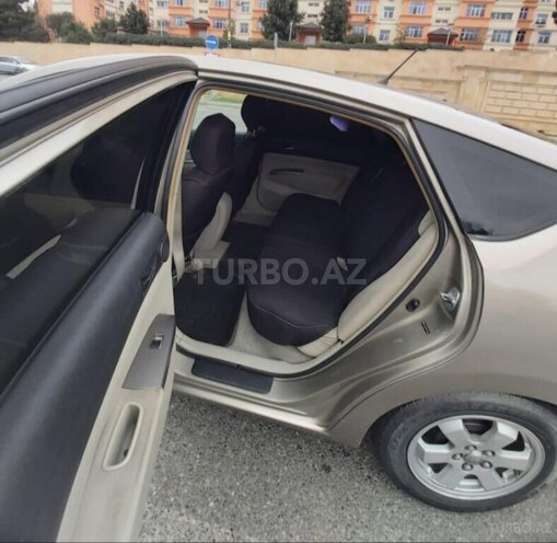 Toyota Prius 2007, 98,000 km - 1.5 l - 