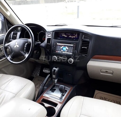 Mitsubishi Pajero 2008, 110,000 km - 3.0 л - Bakı