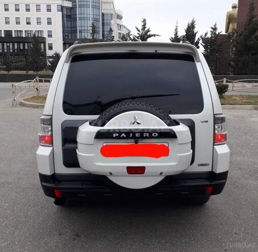 Mitsubishi Pajero 2008, 110,000 km - 3.0 л - Bakı