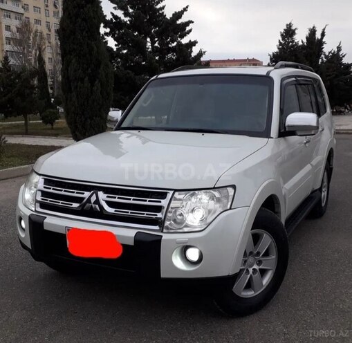 Mitsubishi Pajero 2008, 110,000 km - 3.0 л - Bakı