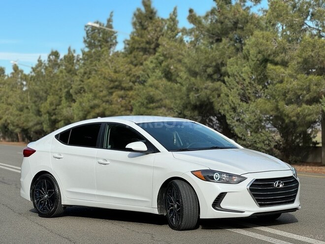 Hyundai Elantra 2017, 85,000 km - 2.0 л - Bakı