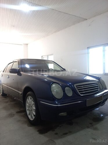 Mercedes E 270 2000, 650,000 km - 2.7 л - Gəncə