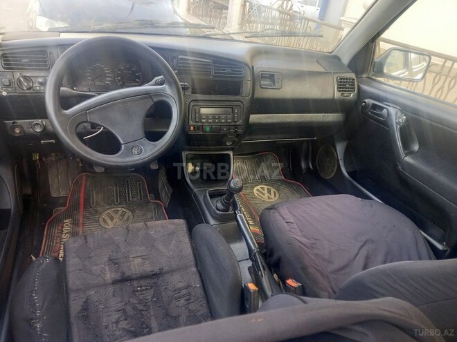 Volkswagen Golf 1993, 215,300 km - 2.0 l - Gəncə
