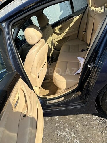 BMW 528 2014, 98,000 km - 2.0 l - Zaqatala