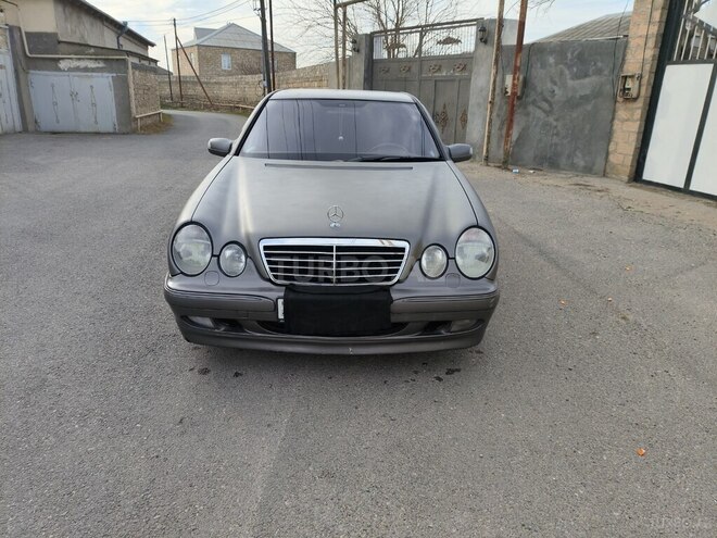 Mercedes E 240 2001, 100,000 km - 3.2 l - Bakı