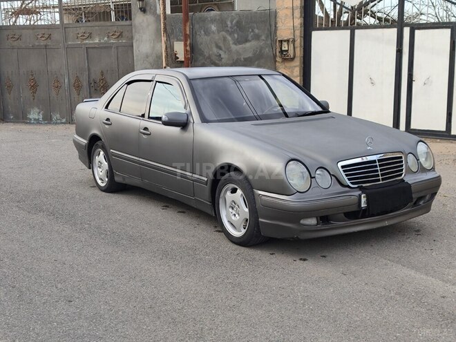 Mercedes E 240 2001, 100,000 km - 3.2 l - Bakı