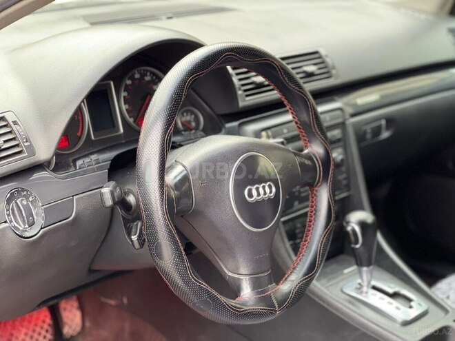 Audi A4 2003, 470,000 km - 1.8 л - Gəncə