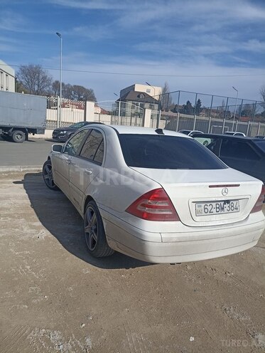 Mercedes C 200 2001, 333,000 km - 2.0 l - Bakı
