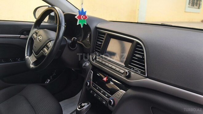 Hyundai Elantra 2018, 88,514 km - 2.0 л - Bakı