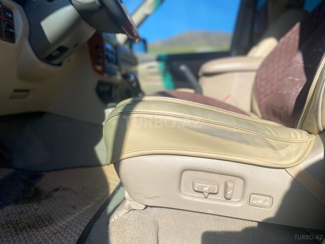 Toyota Land Cruiser 2006, 279,500 km - 4.5 л - Füzuli