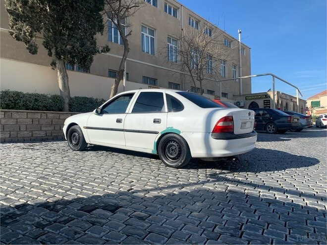 Opel Vectra 1996, 320,000 km - 1.6 l - Bakı