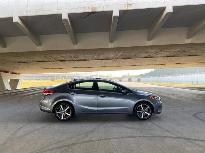 Kia Cerato 2017, 38,000 km - 2.0 l - Bakı