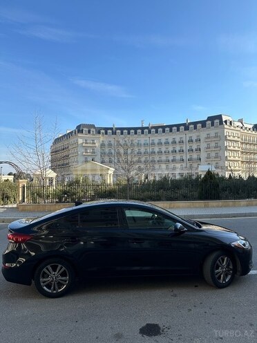 Hyundai Elantra 2016, 166,443 km - 2.0 l - Bakı