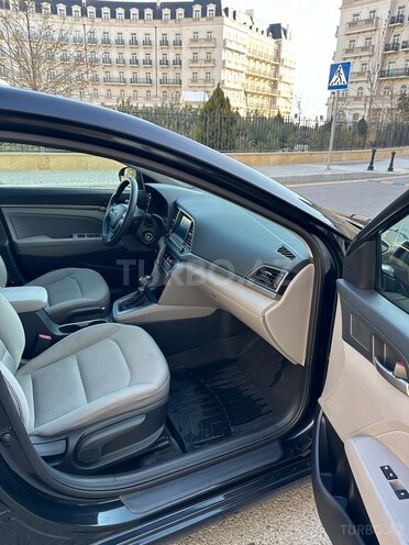Hyundai Elantra 2016, 166,443 km - 2.0 l - Bakı