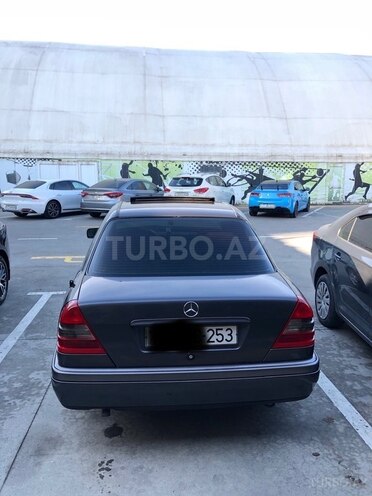 Mercedes C 180 1997, 258,000 km - 1.8 l - Bakı