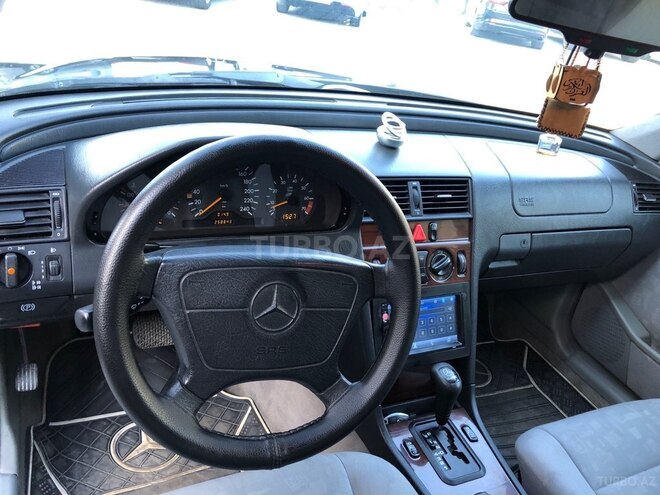 Mercedes C 180 1997, 258,000 km - 1.8 l - Bakı