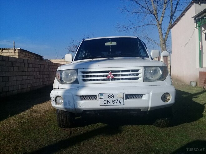 Mitsubishi Pajero io 1999, 252,565 km - 1.8 l - Saatlı