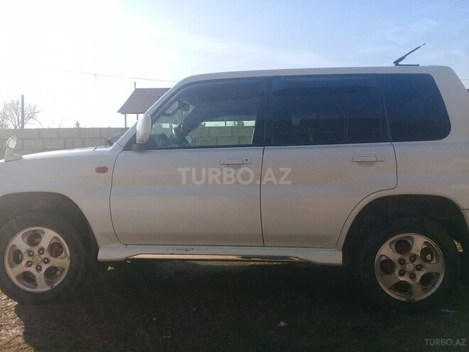 Mitsubishi Pajero io 1999, 252,565 km - 1.8 l - Saatlı