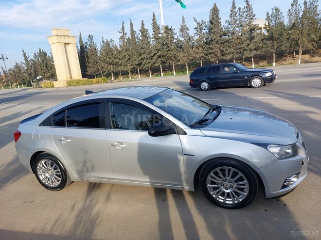 Chevrolet Cruze 2011, 223,658 km - 1.4 l - Şirvan