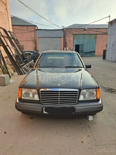 Mercedes E 200 1993, 335,254 km - 2.0 l - Bakı