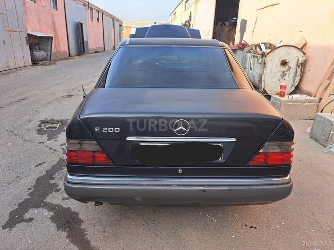 Mercedes E 200 1993, 335,254 km - 2.0 l - Bakı