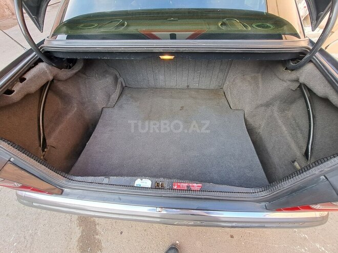 Mercedes E 200 1993, 335,254 km - 2.0 l - Bakı