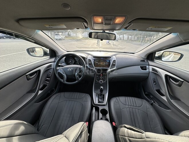Hyundai Elantra 2015, 153,276 km - 1.8 l - Bakı