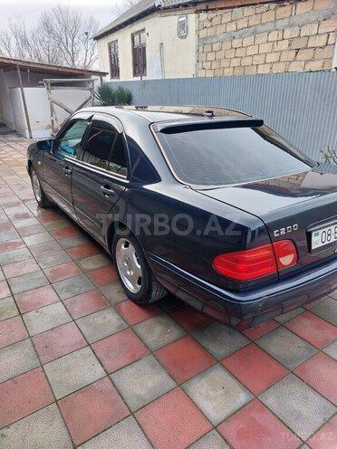 Mercedes E 200 1997, 366,065 km - 2.0 l - Zərdab