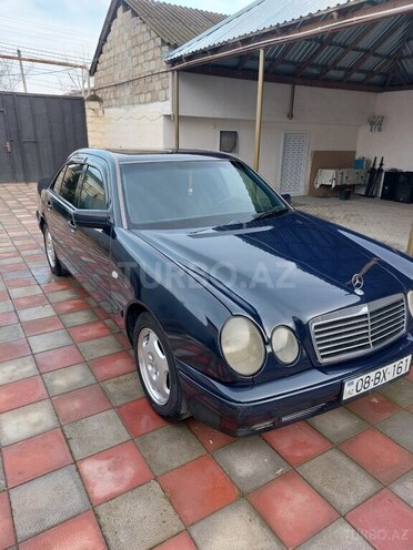 Mercedes E 200 1997, 366,065 km - 2.0 l - Zərdab
