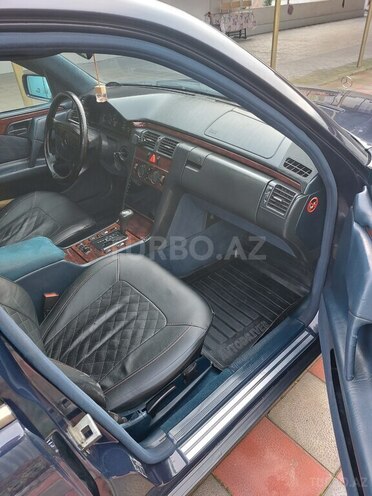 Mercedes E 200 1997, 366,065 km - 2.0 l - Zərdab