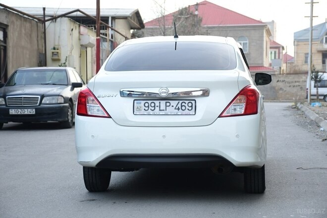 Nissan Sunny 2014, 226,160 km - 1.5 л - Bakı