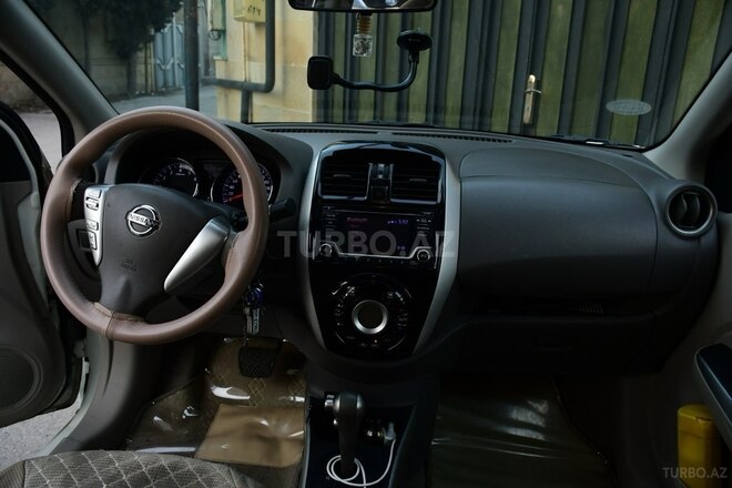 Nissan Sunny 2014, 226,160 km - 1.5 л - Bakı
