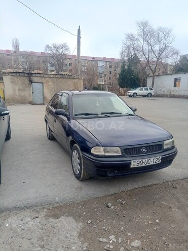 Opel Astra 1996, 250,000 km - 1.6 l - Sumqayıt
