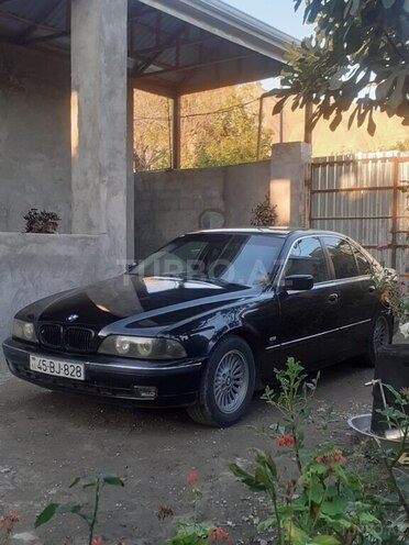 BMW 525 2000, 300,000 km - 2.5 l - Mingəçevir