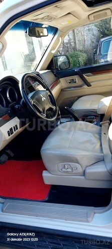 Mitsubishi Pajero 2007, 197,000 km - 3.0 l - Bakı