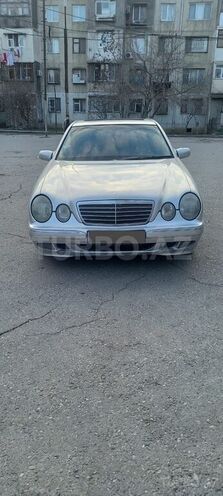 Mercedes E 270 2002, 397,000 km - 2.7 l - Bakı