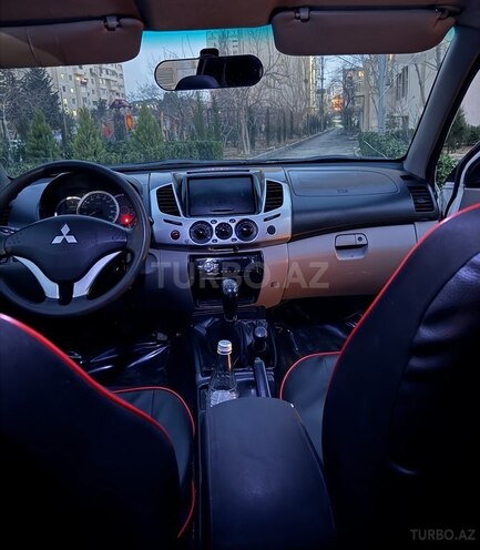 Mitsubishi L200 2013, 199,000 km - 2.5 l - Bakı