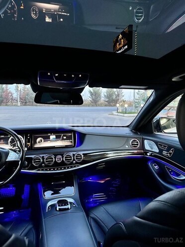 Mercedes S 400 2015, 153,000 km - 3.0 л - Yevlax