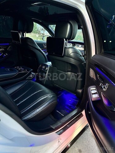 Mercedes S 400 2015, 153,000 km - 3.0 л - Yevlax
