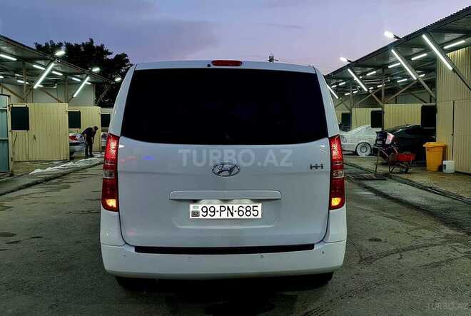 Hyundai H-1 2015, 240,000 km - 2.5 л - Bakı