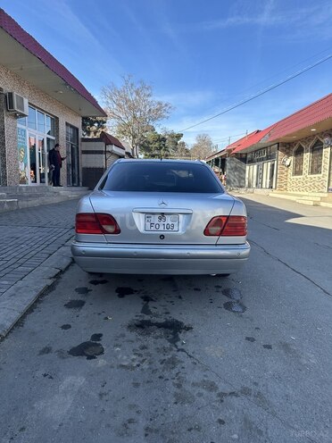 Mercedes E 240 1998, 390,000 km - 2.4 l - Şəmkir