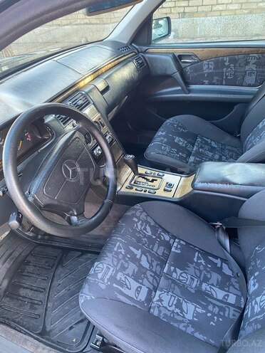 Mercedes E 240 1998, 371,000 km - 2.4 l - Xaçmaz