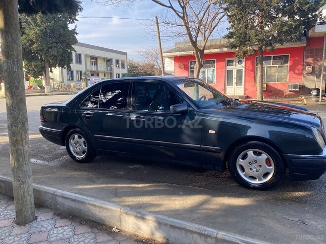 Mercedes E 240 1998, 371,000 km - 2.4 l - Xaçmaz