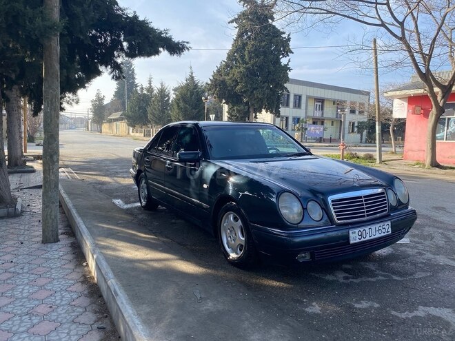 Mercedes E 240 1998, 371,000 km - 2.4 l - Xaçmaz