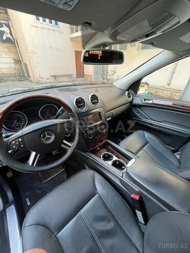 Mercedes GL 320