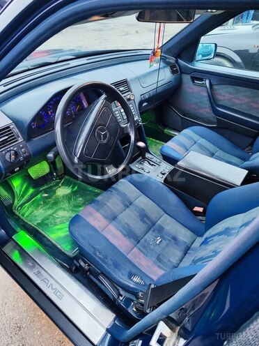 Mercedes C 200 1995, 350,000 km - 2.0 l - Bakı