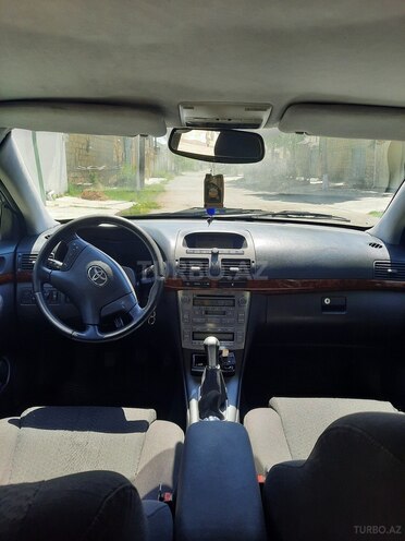 Toyota Avensis 2004, 440,125 km - 2.0 l - Yevlax