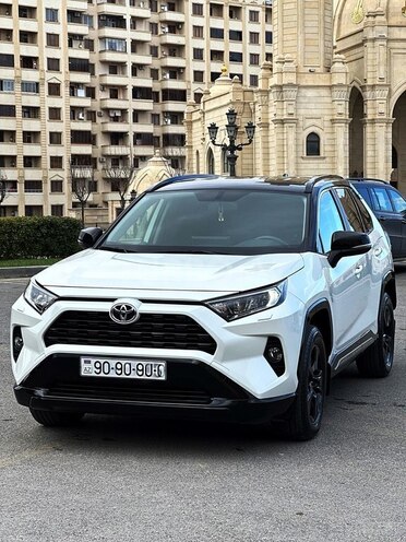 Toyota RAV4 2021, 40,200 km - 2.0 l - Bakı