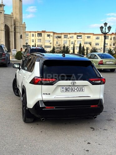 Toyota RAV4 2021, 40,200 km - 2.0 l - Bakı